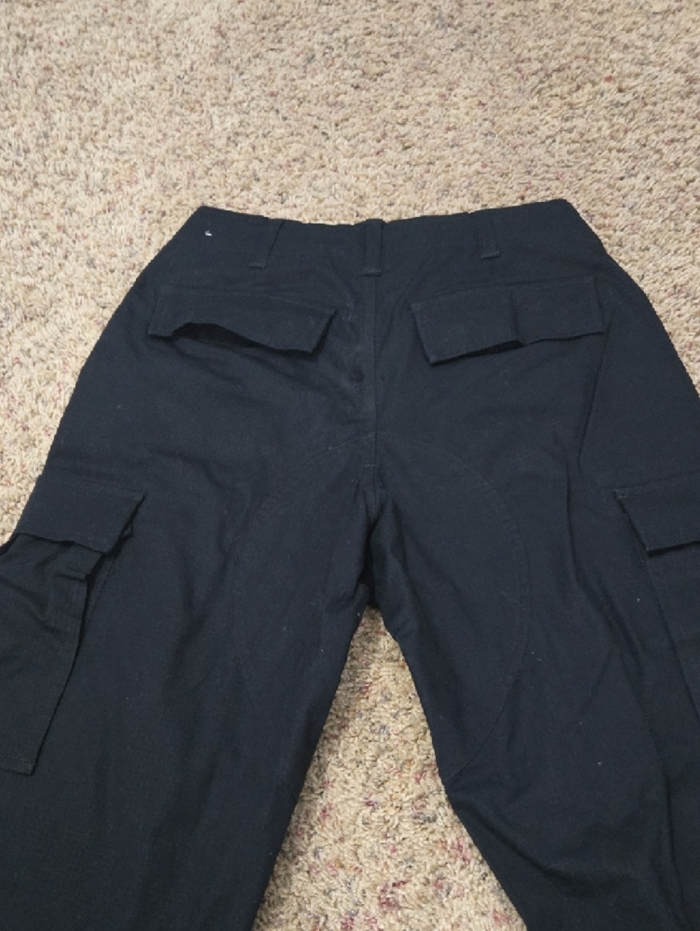 Nike Men's Black Cargo Pants with Utility Pockets - Picture 3 of 7